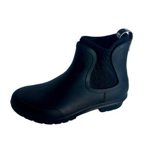UGG Women’s Chevonne Black Ankle Waterproof Chelsea Slip Pull Tab Boots Size 8